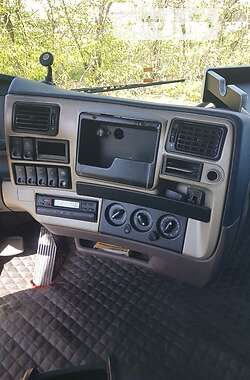 Тягач Renault Magnum 2006 в 