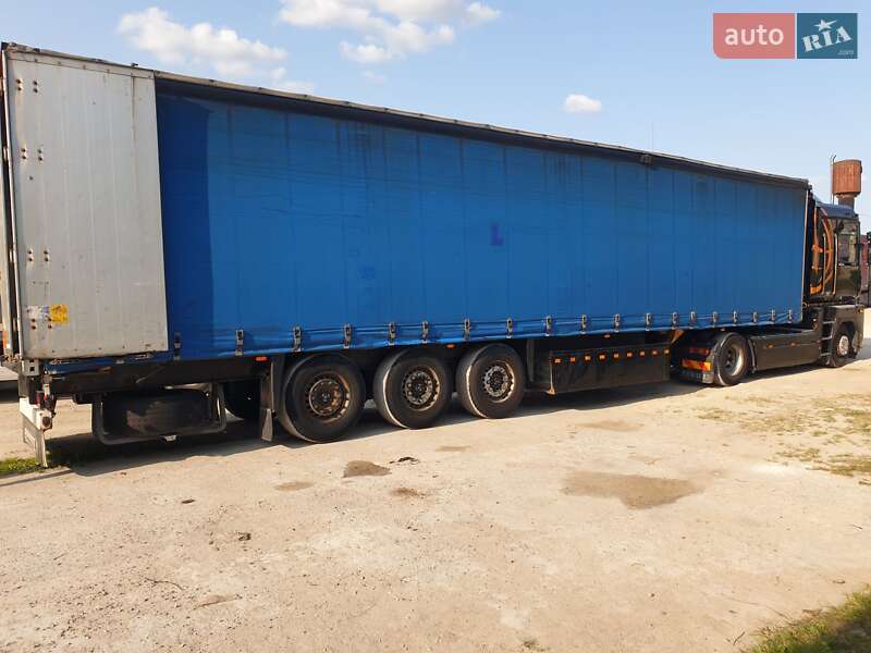 Тягач Renault Magnum 2008 в Львове