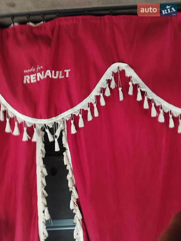 Тягач Renault Magnum 2004 в Лубнах