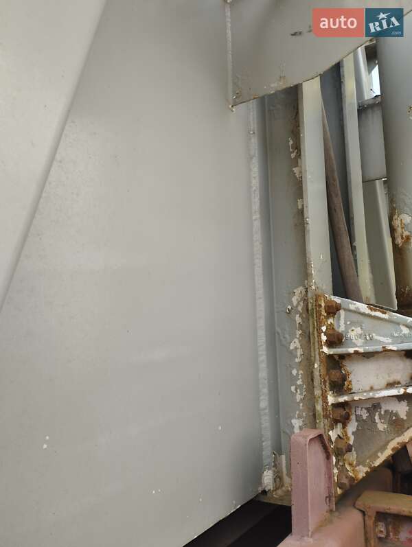 Тягач Renault Magnum 2004 в Лубнах