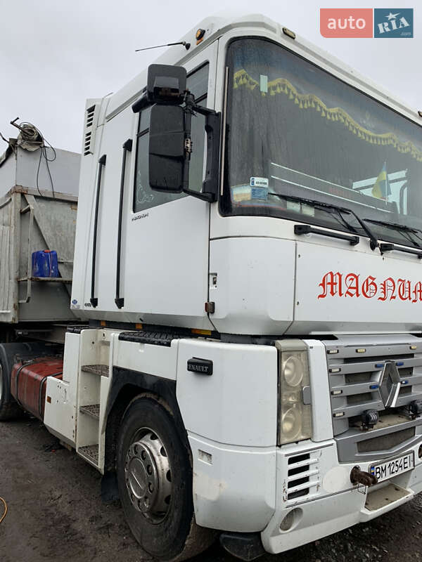 Самоскид Renault Magnum 2004 в Недригайліву