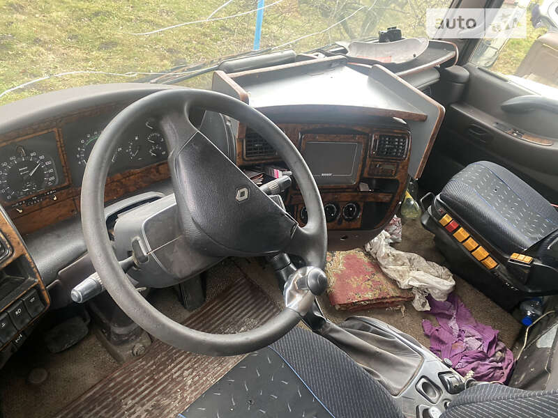 Тягач Renault Magnum 1997 в Жовкве