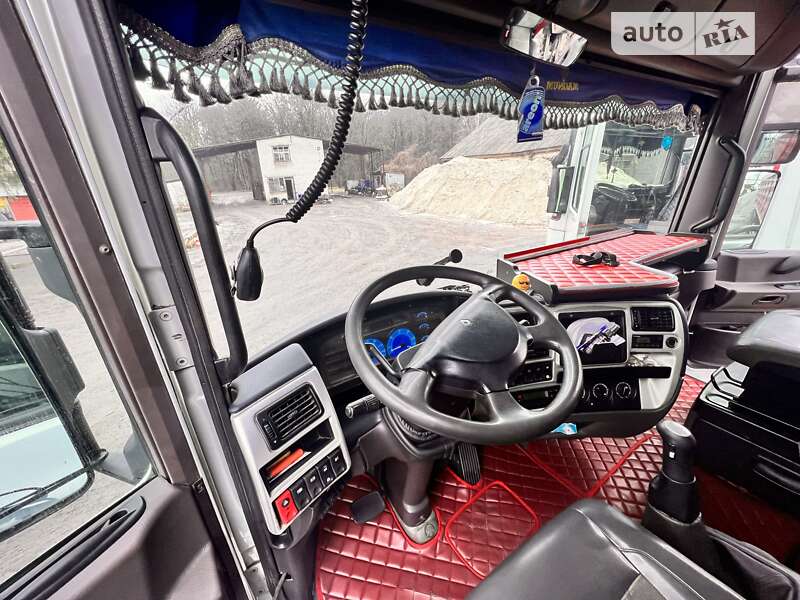 Тягач Renault Magnum 2005 в Киеве