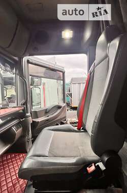 Тягач Renault Magnum 2005 в 
