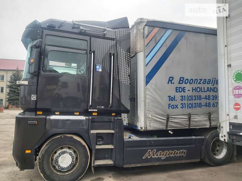 Тягач Renault Magnum 2006 в Вінниці