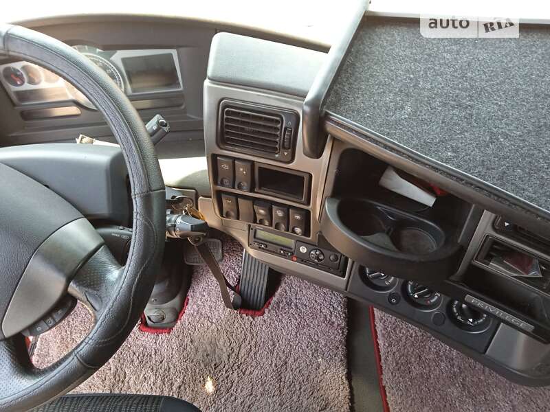 Тягач Renault Magnum 2010 в Вінниці