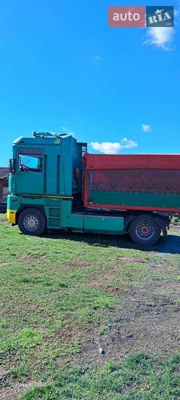 Зерновоз Renault Magnum 2004 в Новоархангельске