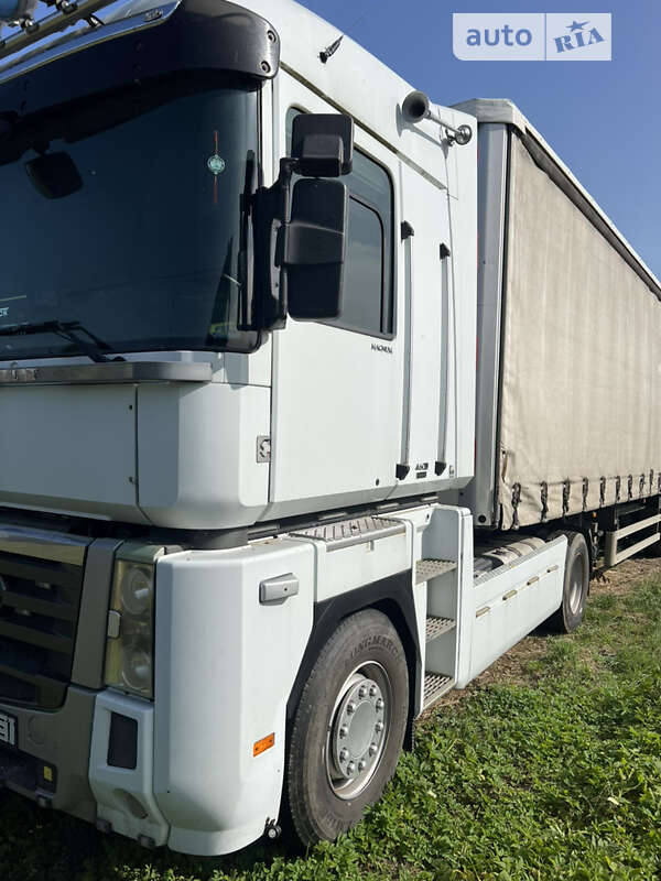 Тягач Renault Magnum 2009 в Коломые