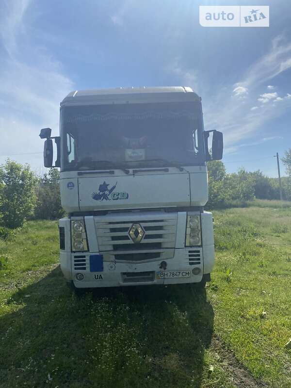 Тягач Renault Magnum 2004 в 