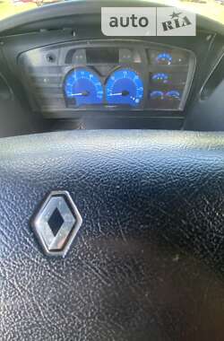 Тягач Renault Magnum 2004 в 