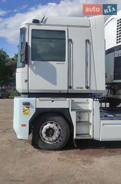 Тягач Renault Magnum 2005 в 