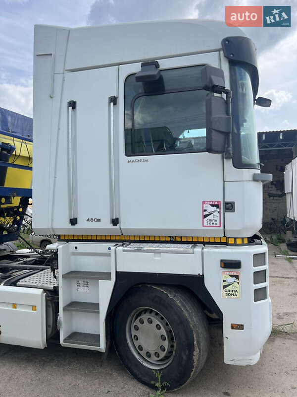 Зерновоз Renault Magnum 2010 в Харкові