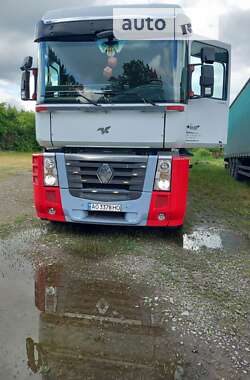 Тягач Renault Magnum 2012 в 