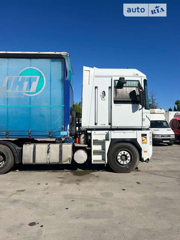 Тягач Renault Magnum 2005 в Полтаві