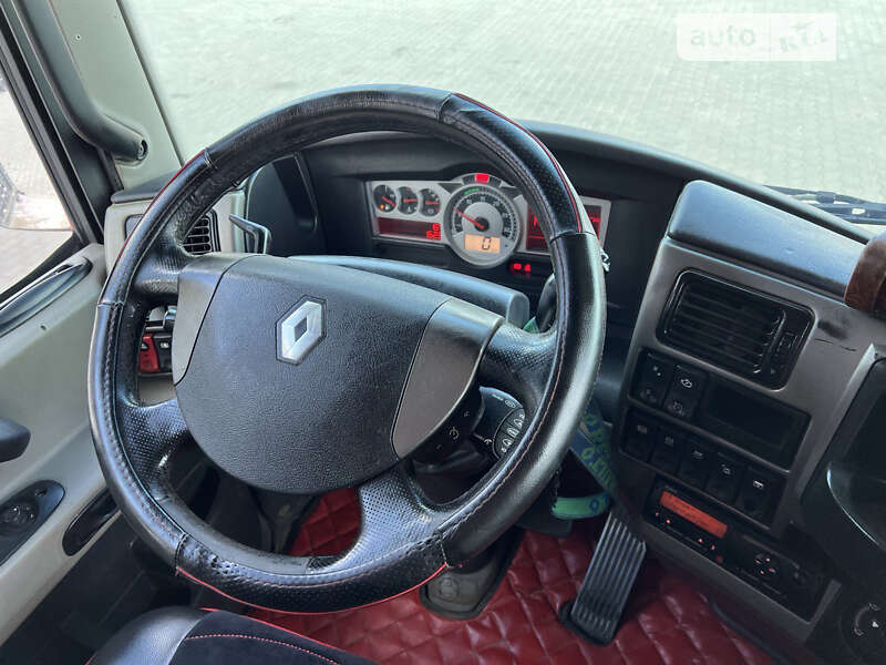 Тягач Renault Magnum 2009 в Овручі