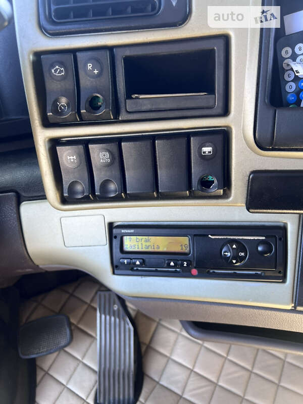 Тягач Renault Magnum 2008 в Львові