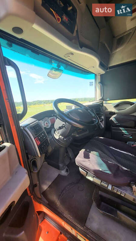 Тягач Renault Magnum 2010 в Киеве