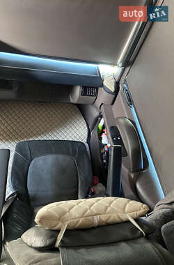 Тягач Renault Magnum 2008 в 