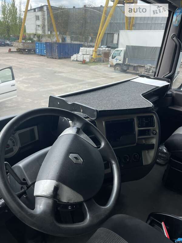 Тягач Renault Magnum 2007 в Києві