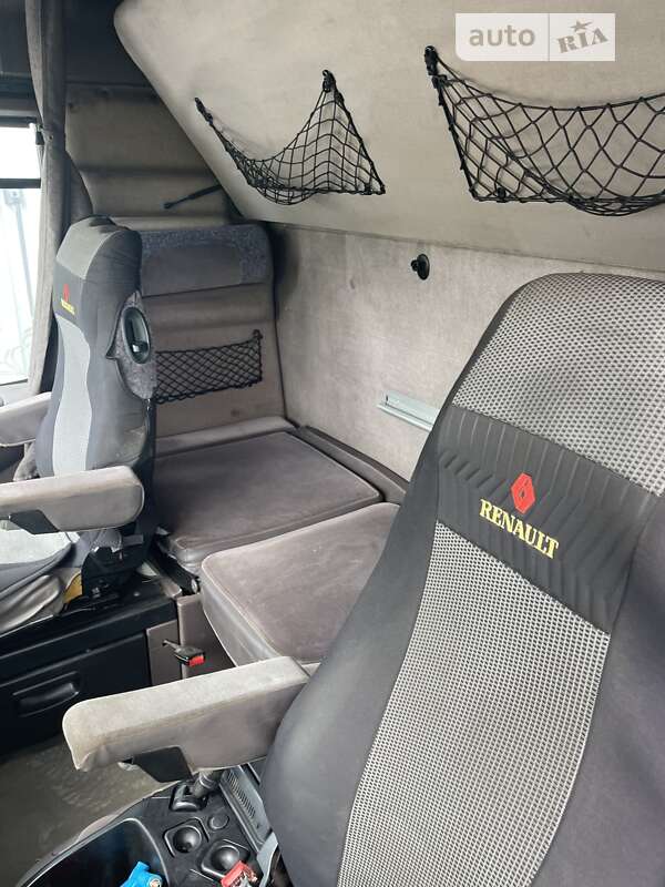 Тягач Renault Magnum 2007 в Києві