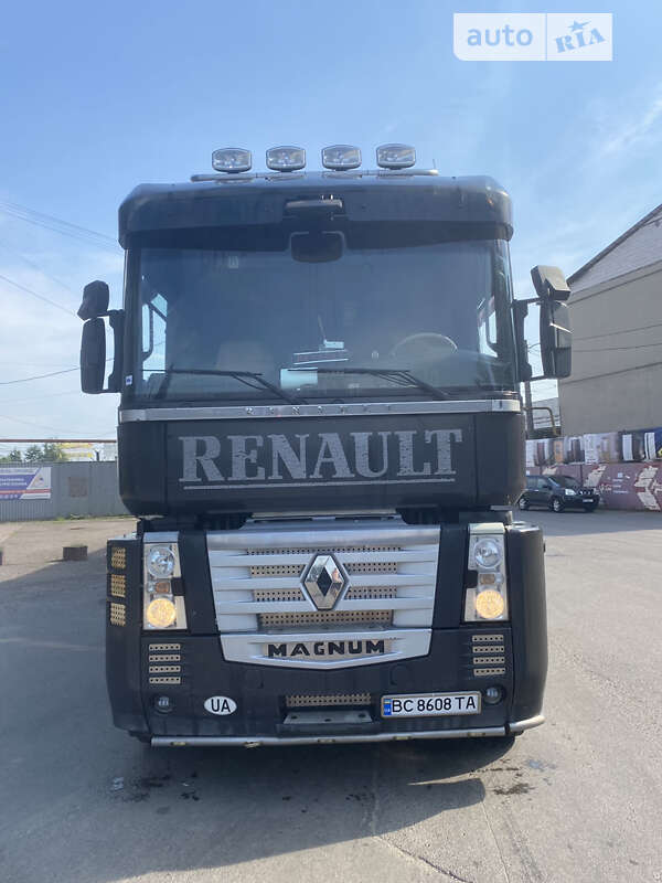 Тягач Renault Magnum 2008 в Львові