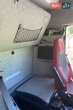 Тягач Renault Magnum 2012 в 