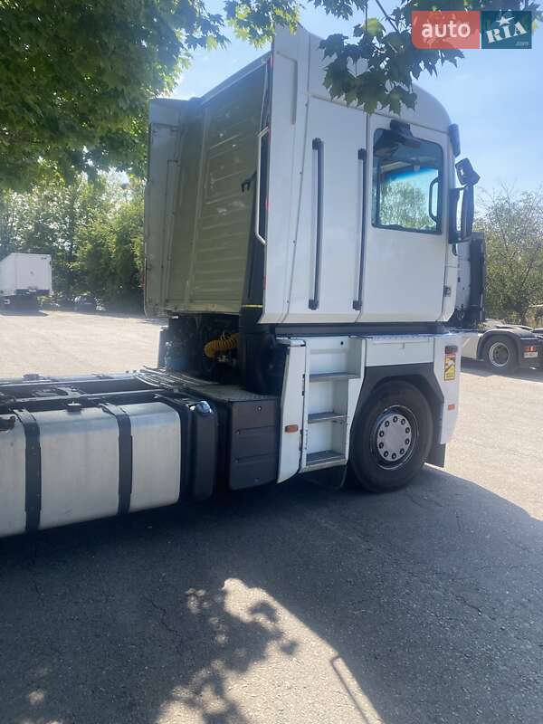 Тягач Renault Magnum 2012 в Рівному