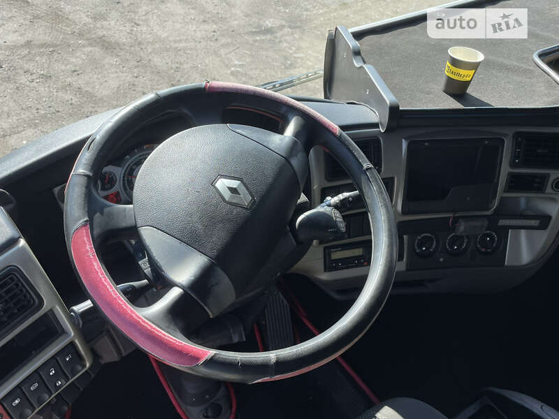 Тягач Renault Magnum 2007 в Новомосковську