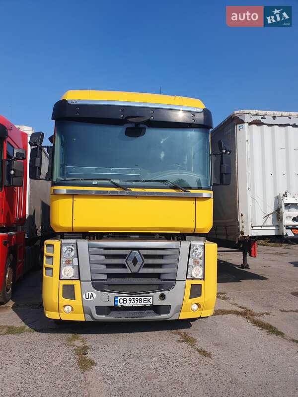 Renault Magnum 2012