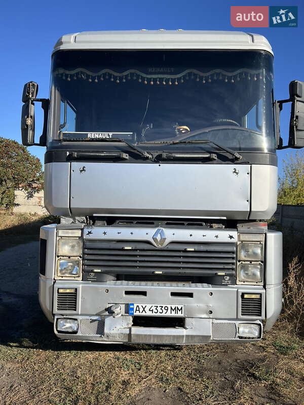 Renault Magnum 2001