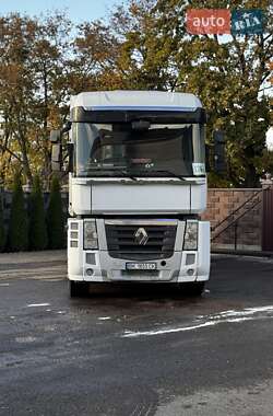 Тягач Renault Magnum 2012 в 