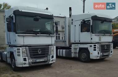 Тягач Renault Magnum 2011 в 