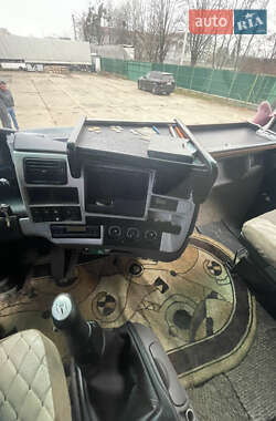 Тягач Renault Magnum 2004 в 