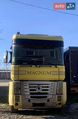 Тягач Renault Magnum 2003 в Тячеве