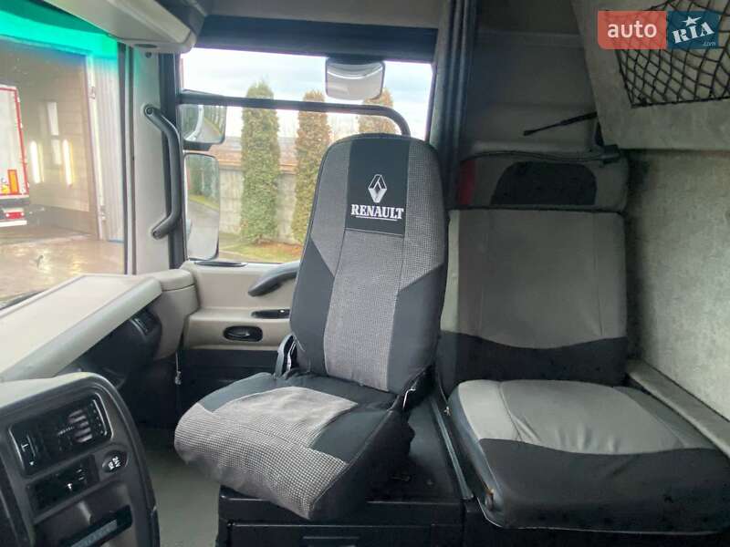 Тягач Renault Magnum 2011 в Ровно