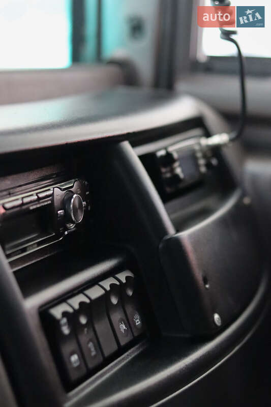 Тентованый Renault Magnum 2007 в Луцке