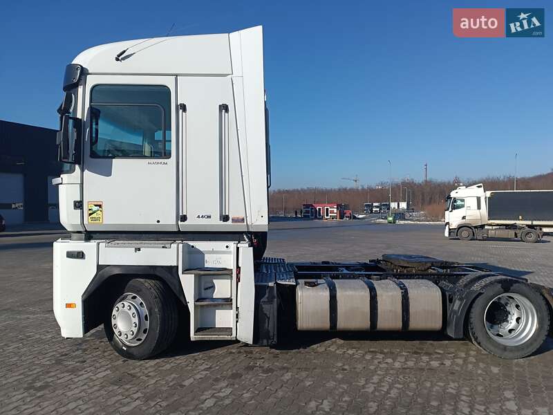 Тягач Renault Magnum 2012 в Львове фото 9 Тягач Renault Magnum 2012 в Львове
