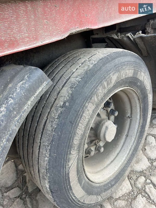 Тягач Renault Magnum 2006 в Жашкове