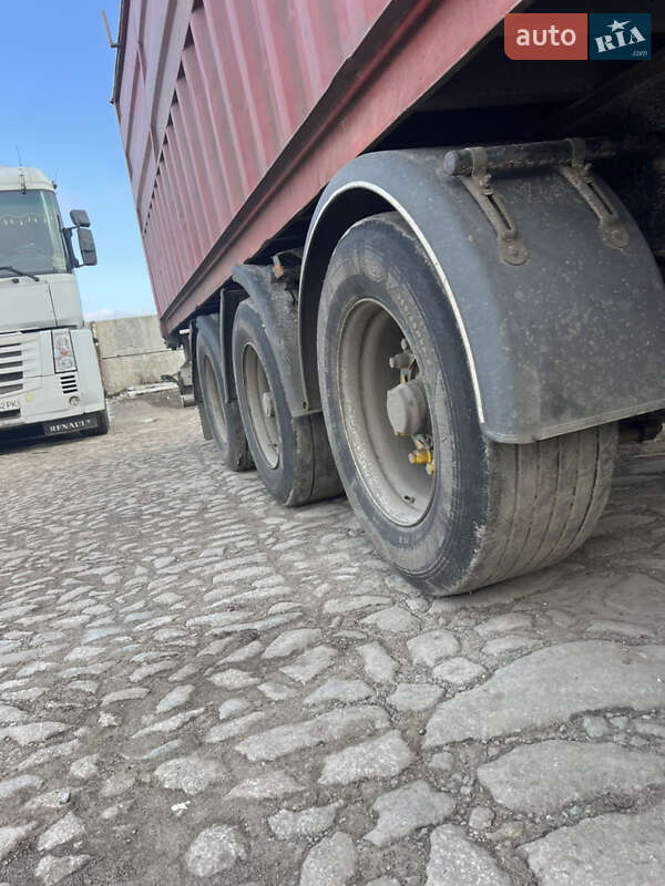 Тягач Renault Magnum 2006 в Жашкове