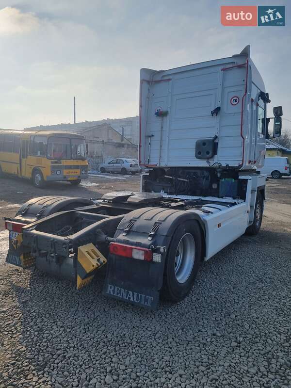 Тягач Renault Magnum 2009 в Смеле