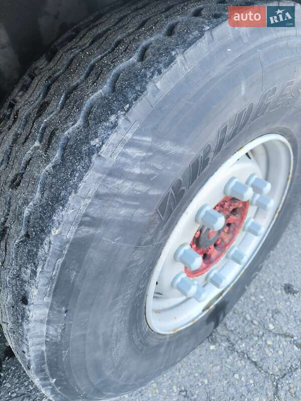 Тягач Renault Magnum 2008 в Львові