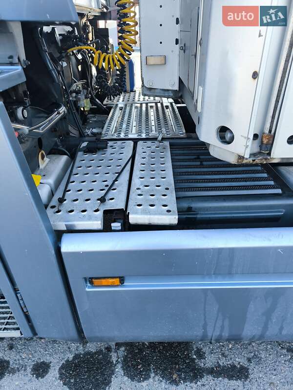 Тягач Renault Magnum 2008 в Львові