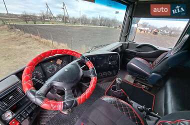 Тентованый Renault Magnum 2001 в 