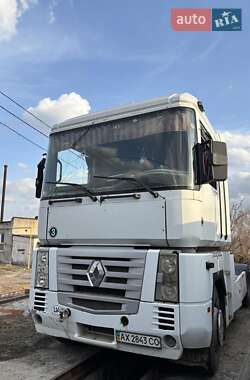 Тягач Renault Magnum 2002 в 
