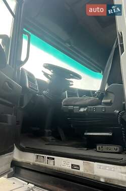 Тягач Renault Magnum 2006 в Києві