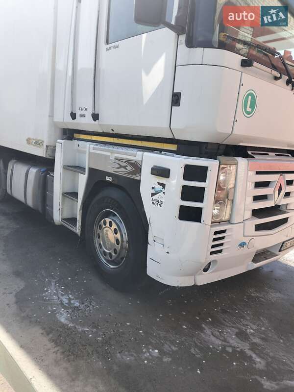 Тягач Renault Magnum 2007 в Києві