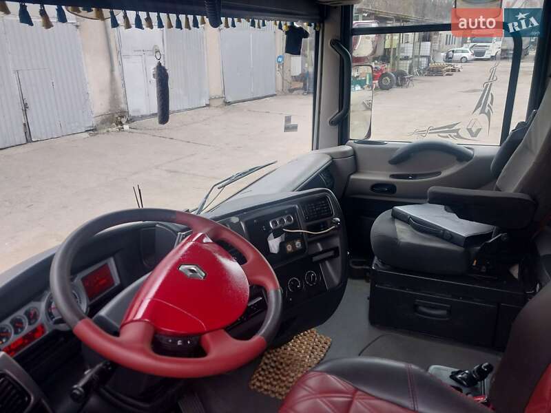 Тягач Renault Magnum 2009 в Виннице