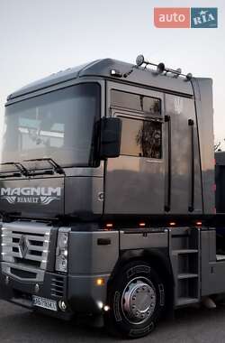 Тягач Renault Magnum 2005 в 