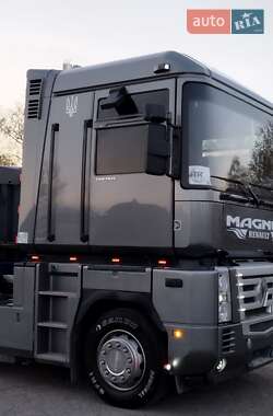Тягач Renault Magnum 2005 в 