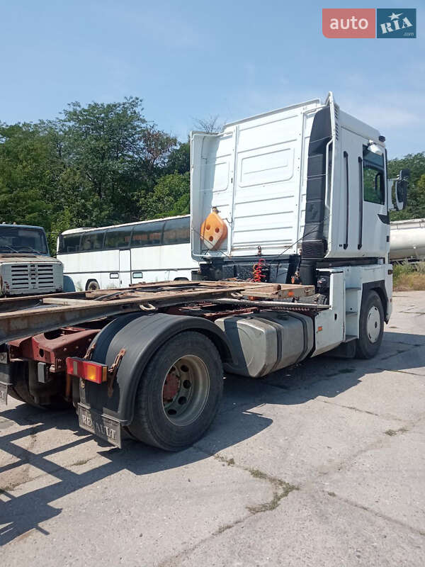 Тягач Renault Magnum 1998 в Одесі